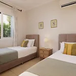公寓 Alemar House With Private Pool And Spectacular Sea Views Just 150m To The *