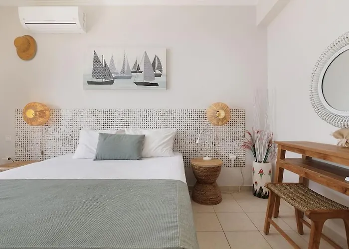 Апартаменты Alemar House With Private Pool And Spectacular Sea Views Just 150m To The Барбати
